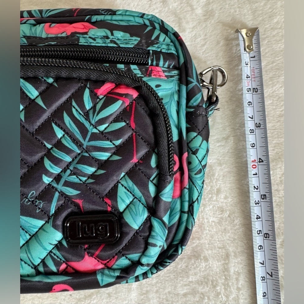 NEW Lug Black & Green Tropical Print Quilted Crossbody Belt Bag - Picture 7 of 8